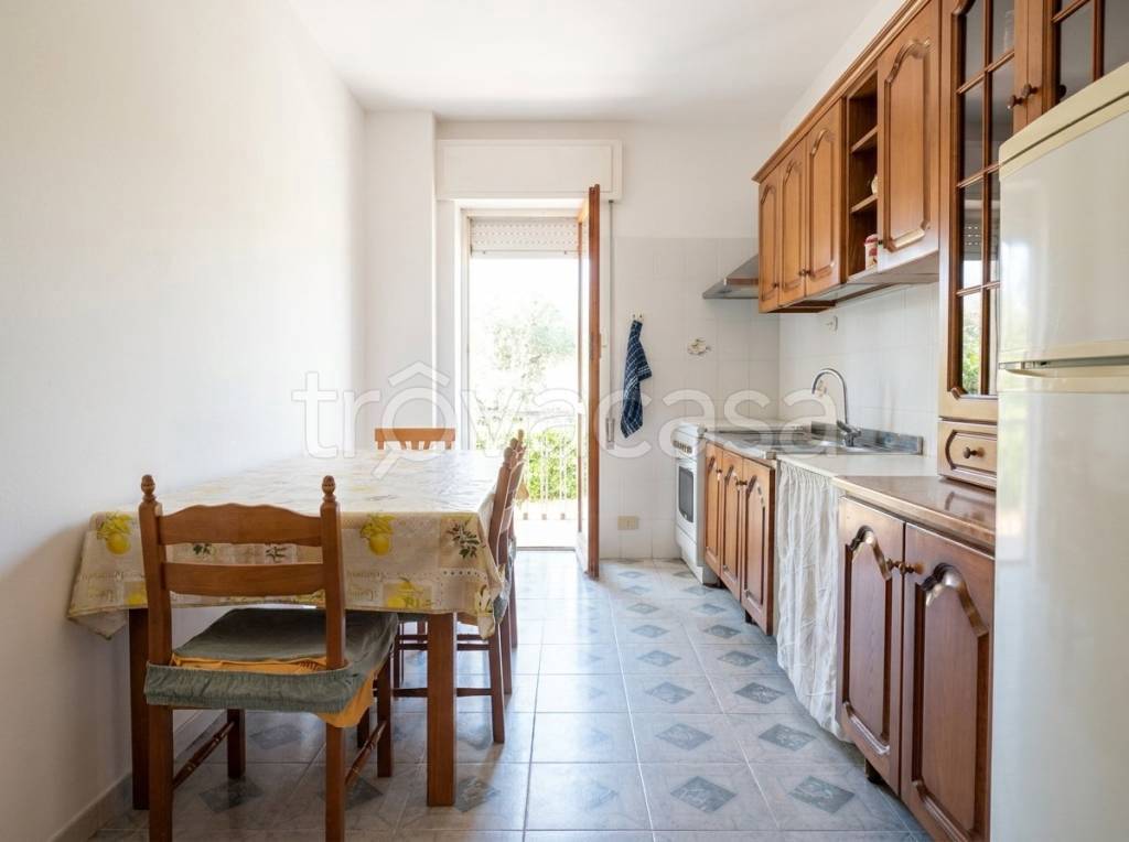 appartamento in vendita a Sperlonga in zona Fontana della Camera