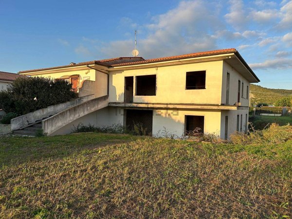 casa indipendente in vendita a Sperlonga in zona Fontana della Camera