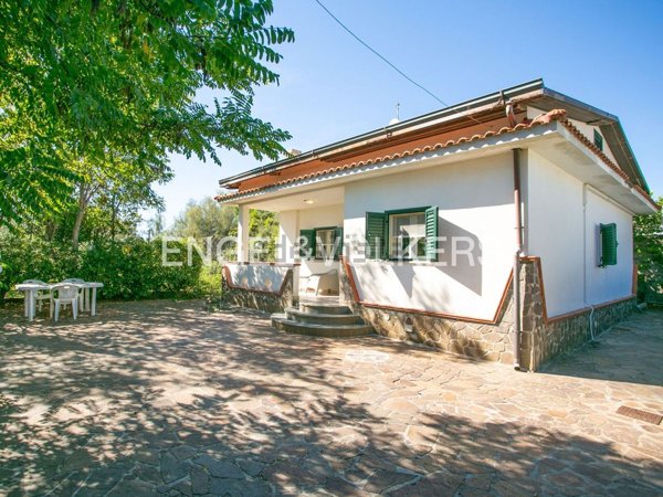 casa indipendente in vendita a Sperlonga