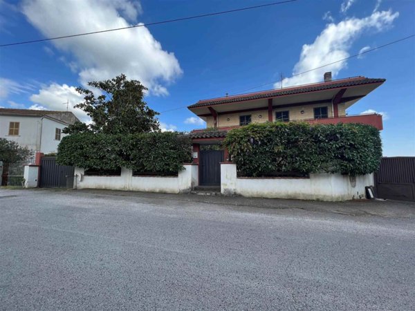 casa indipendente in vendita a Spigno Saturnia