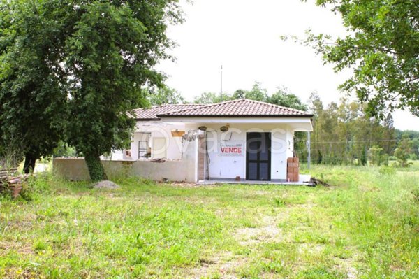casa indipendente in vendita a Spigno Saturnia in zona Capodacqua