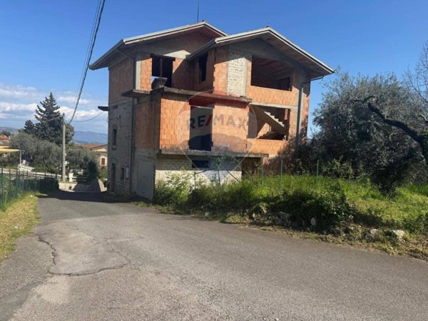 casa indipendente in vendita a Spigno Saturnia
