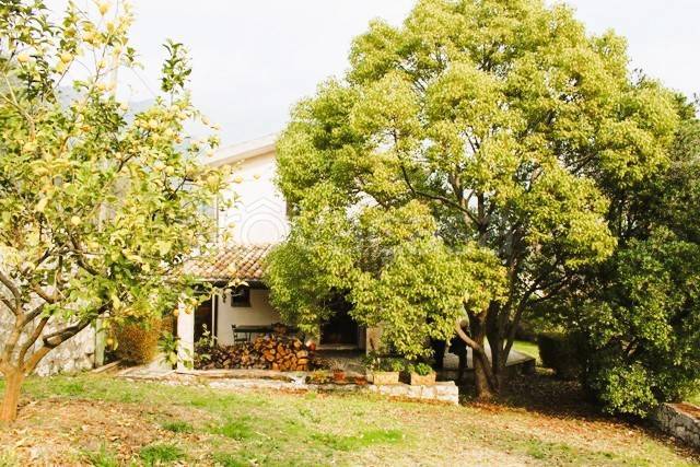 casa indipendente in vendita a Spigno Saturnia in zona Piscinola