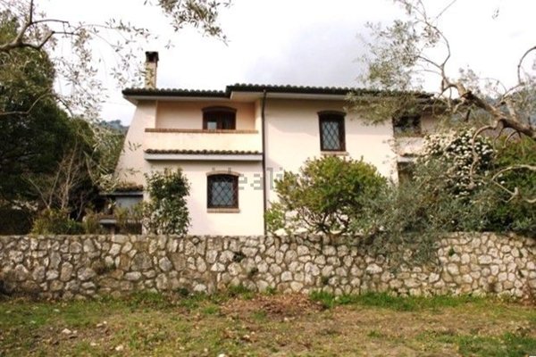 casa indipendente in vendita a Spigno Saturnia