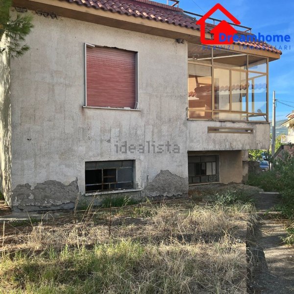 casa indipendente in vendita a Spigno Saturnia