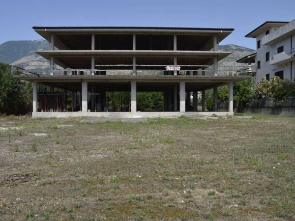 negozio in vendita a Spigno Saturnia