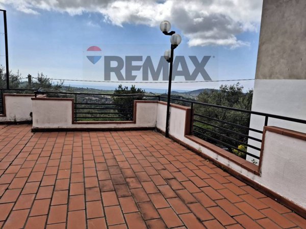 casa indipendente in vendita a Spigno Saturnia in zona Capodacqua