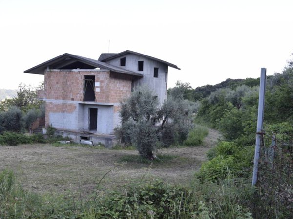 casa indipendente in vendita a Spigno Saturnia