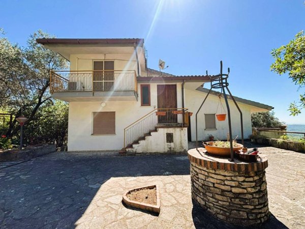 casa indipendente in vendita a Spigno Saturnia