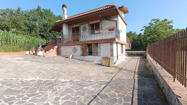 casa indipendente in vendita a Spigno Saturnia