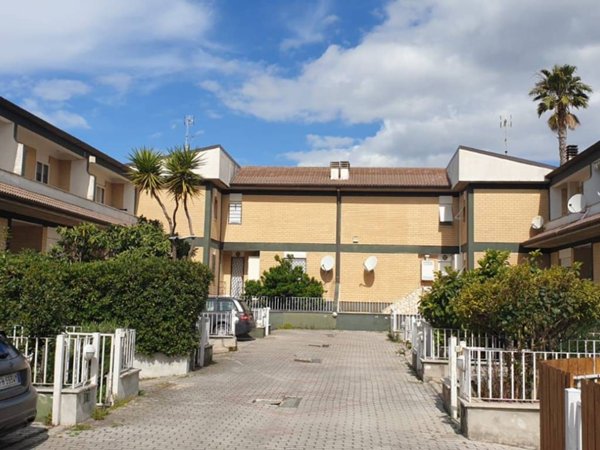 casa indipendente in vendita a Terracina in zona Hermada