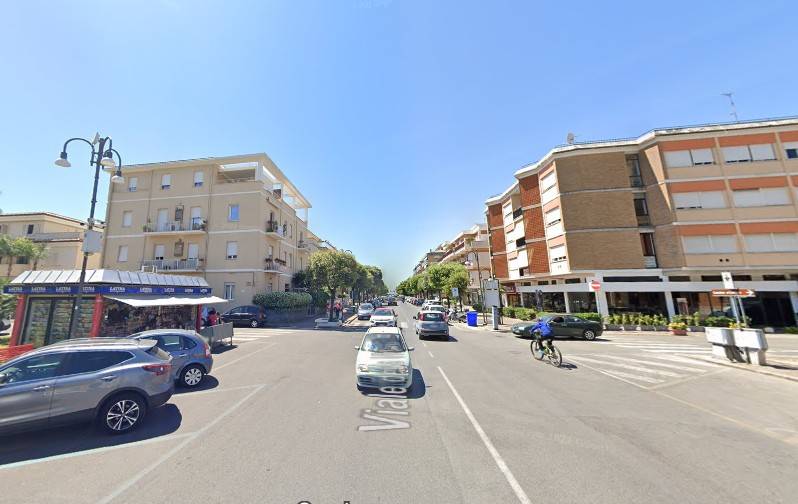 negozio in vendita a Terracina