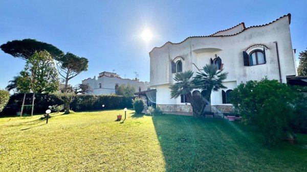 villa in vendita a Terracina