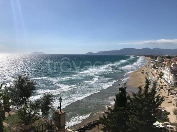casa indipendente in vendita a Terracina