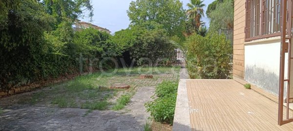 casa indipendente in vendita a Terracina