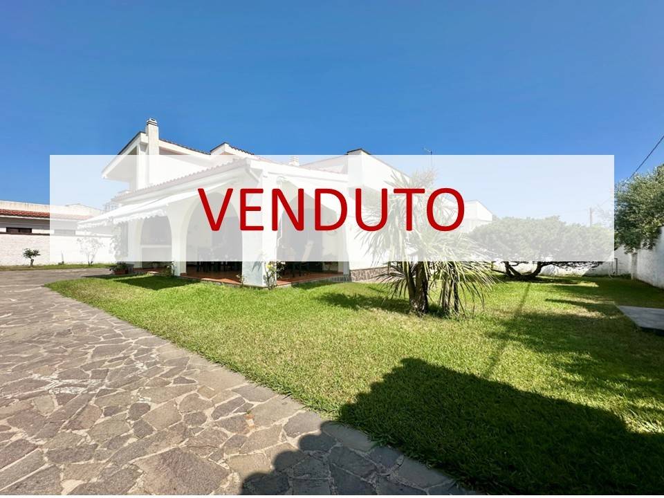 casa indipendente in vendita a Terracina in zona Hermada