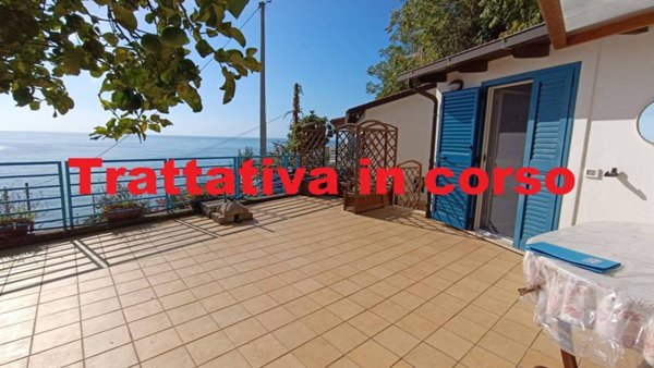 casa indipendente in vendita a Terracina