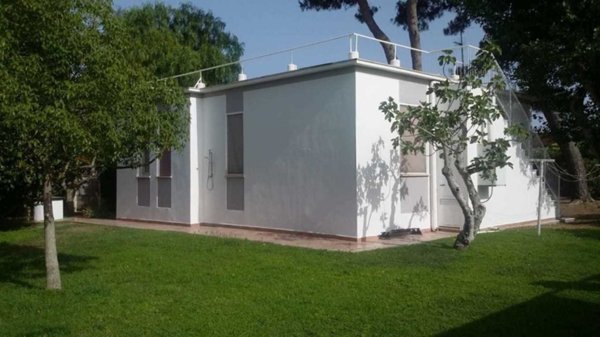 casa indipendente in vendita a Terracina