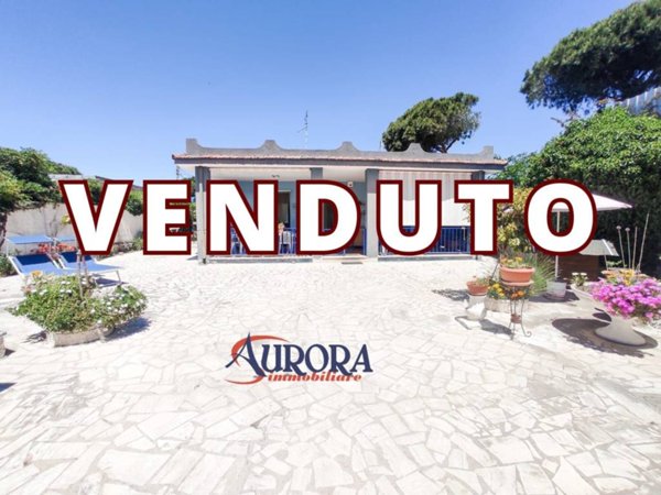 casa indipendente in vendita a Terracina