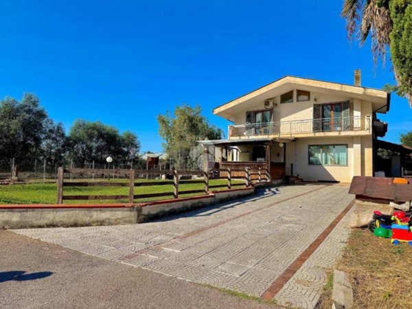 casa indipendente in vendita a Terracina in zona Hermada