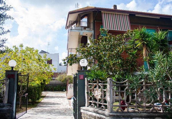 casa indipendente in vendita a Terracina