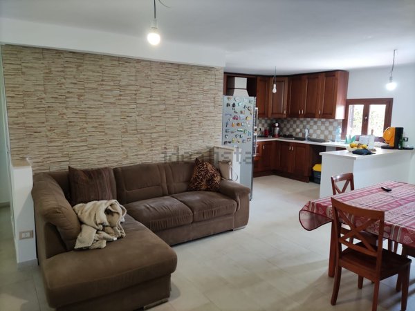 casa indipendente in vendita a Terracina