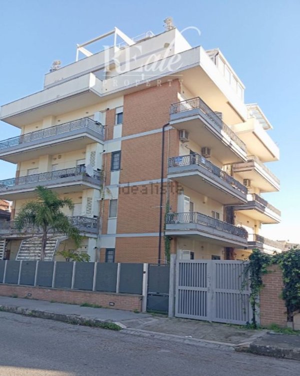 intera palazzina in vendita a Terracina