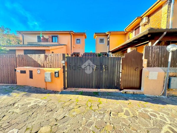 appartamento in vendita a Terracina in zona Hermada
