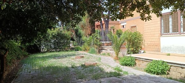 casa indipendente in vendita a Terracina