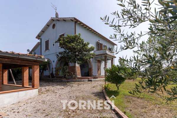casa indipendente in vendita a Terracina