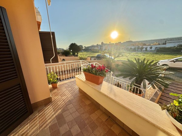 casa indipendente in vendita a Terracina