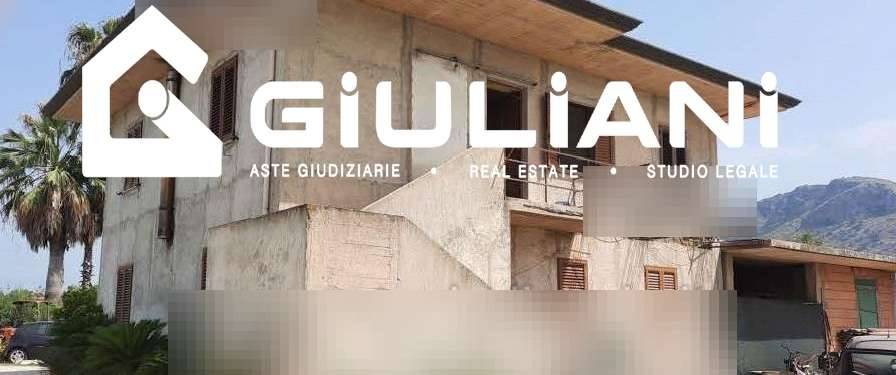 appartamento in vendita a Terracina in zona La Fiora