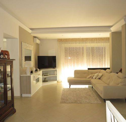 casa indipendente in vendita a Terracina