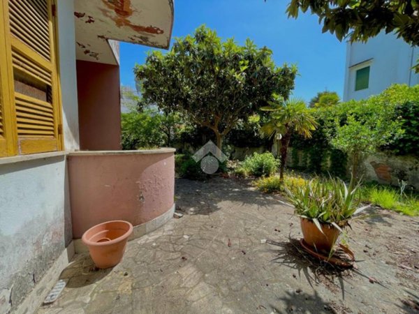 casa indipendente in vendita a Terracina