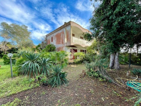 casa indipendente in vendita a Terracina