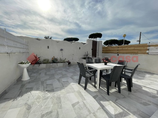 casa indipendente in vendita a Terracina