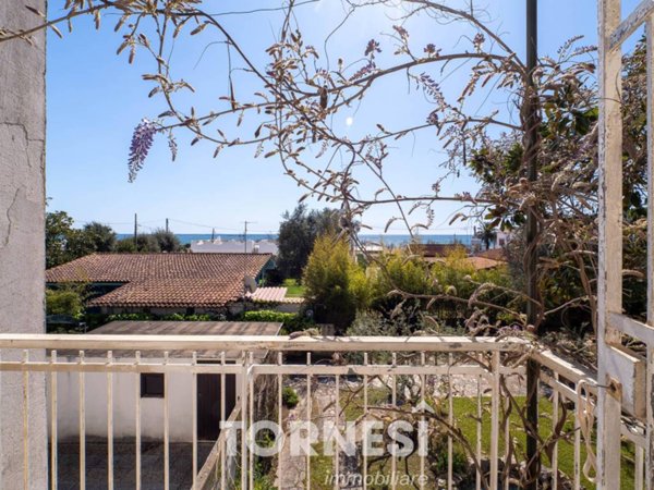 casa indipendente in vendita a Terracina