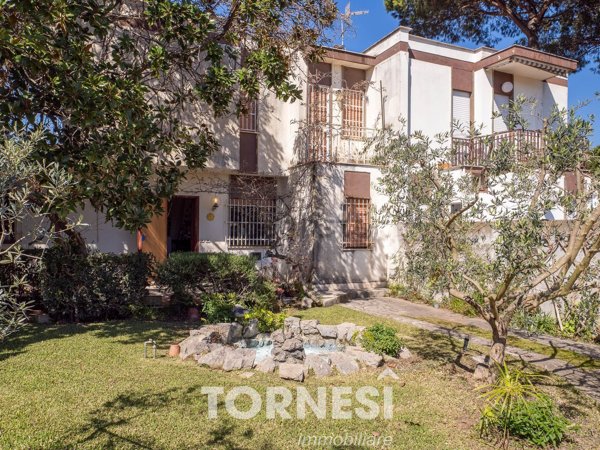 casa indipendente in vendita a Terracina