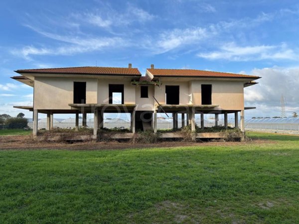casa indipendente in vendita a Terracina in zona Hermada