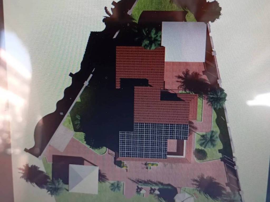 casa indipendente in vendita a Terracina in zona Hermada