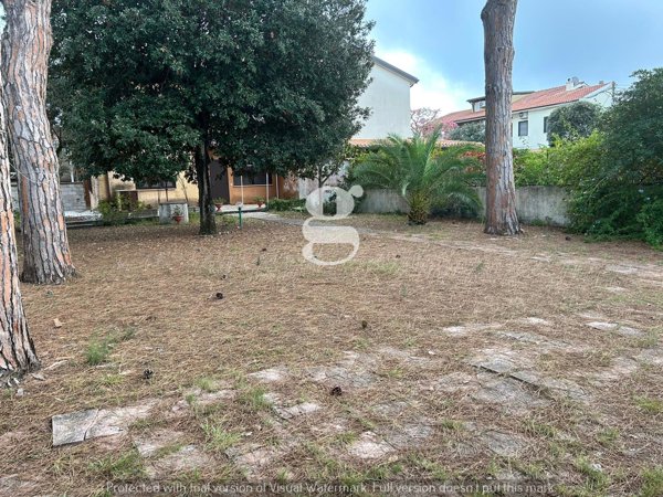 casa indipendente in vendita a Terracina