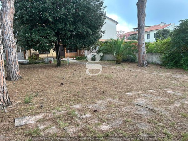 casa indipendente in vendita a Terracina