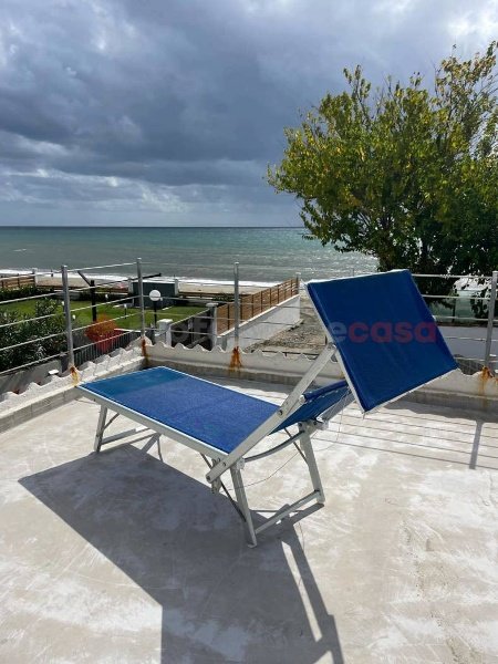 casa indipendente in vendita a Terracina