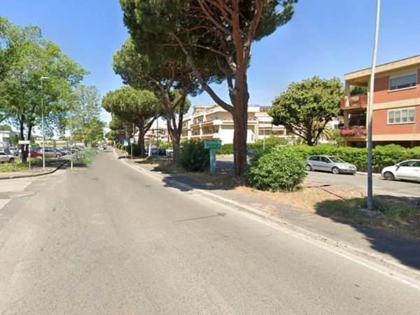 negozio in vendita a Terracina