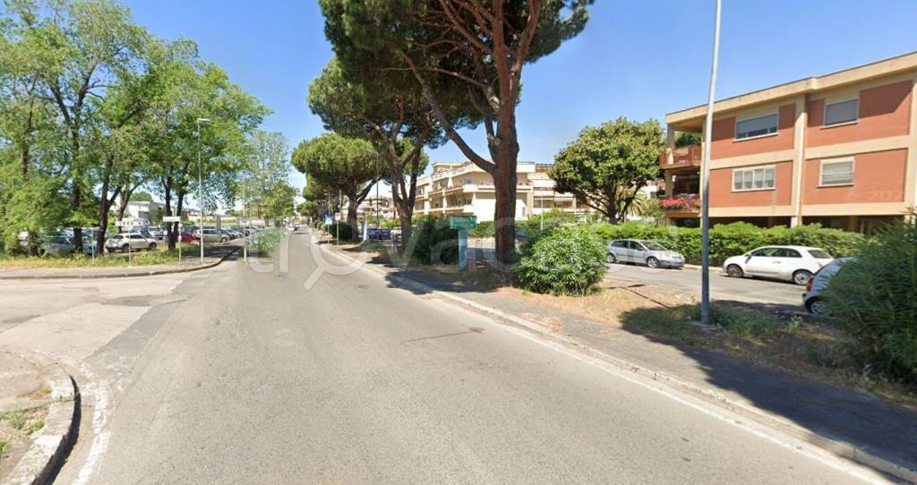 negozio in vendita a Terracina