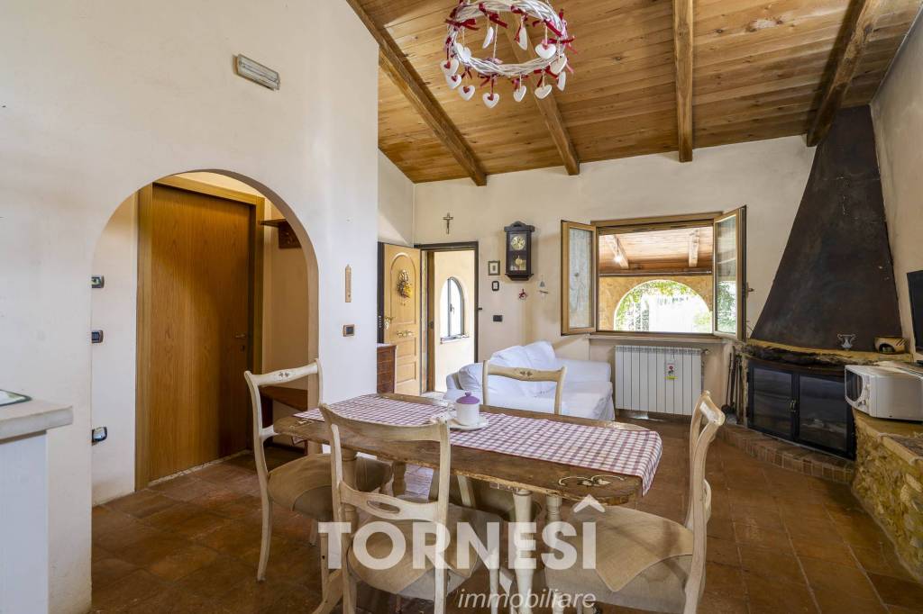 casa indipendente in vendita a Terracina