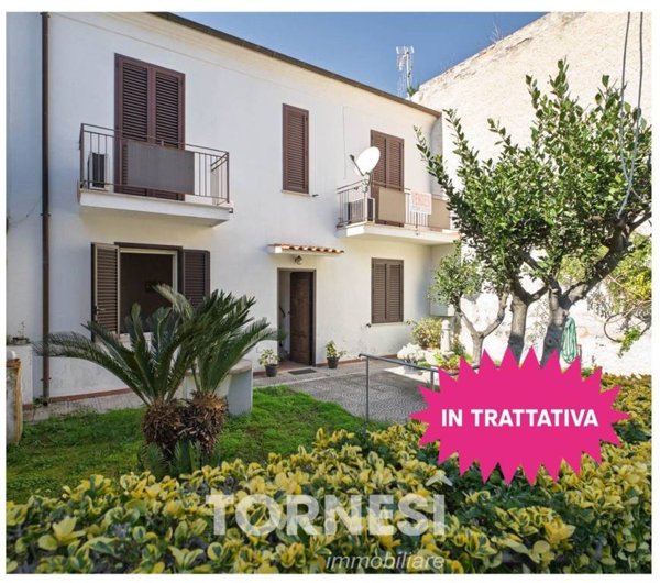 casa indipendente in vendita a Terracina