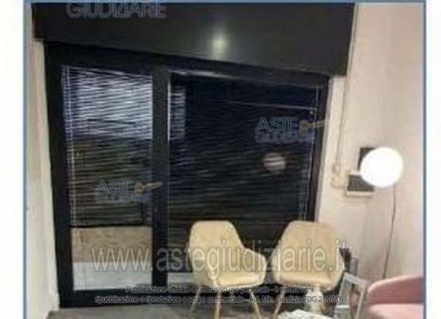 negozio in vendita a Terracina