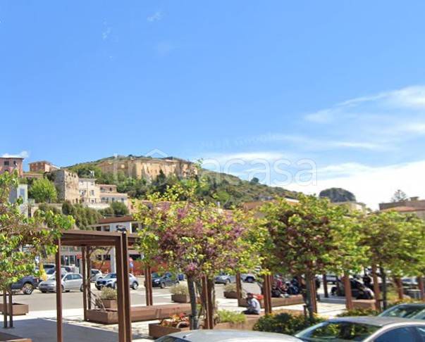 negozio in vendita a Terracina