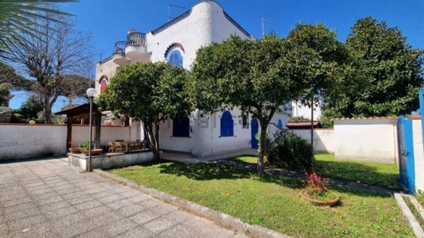 casa indipendente in vendita a Terracina